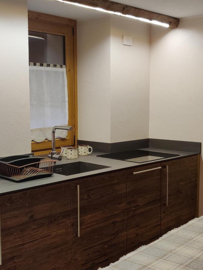 Au Fond Du Bourg Apartamento Aosta Exterior foto