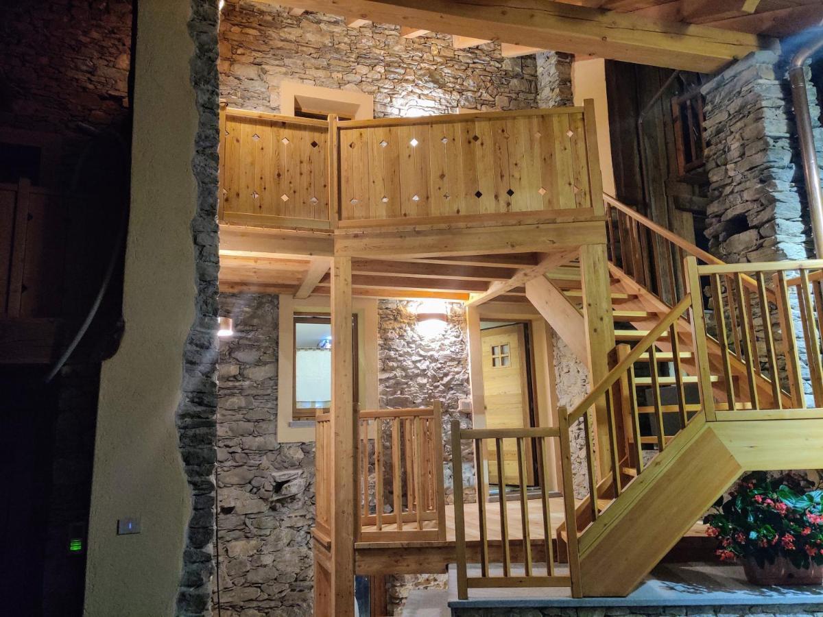 Au Fond Du Bourg Apartamento Aosta Exterior foto
